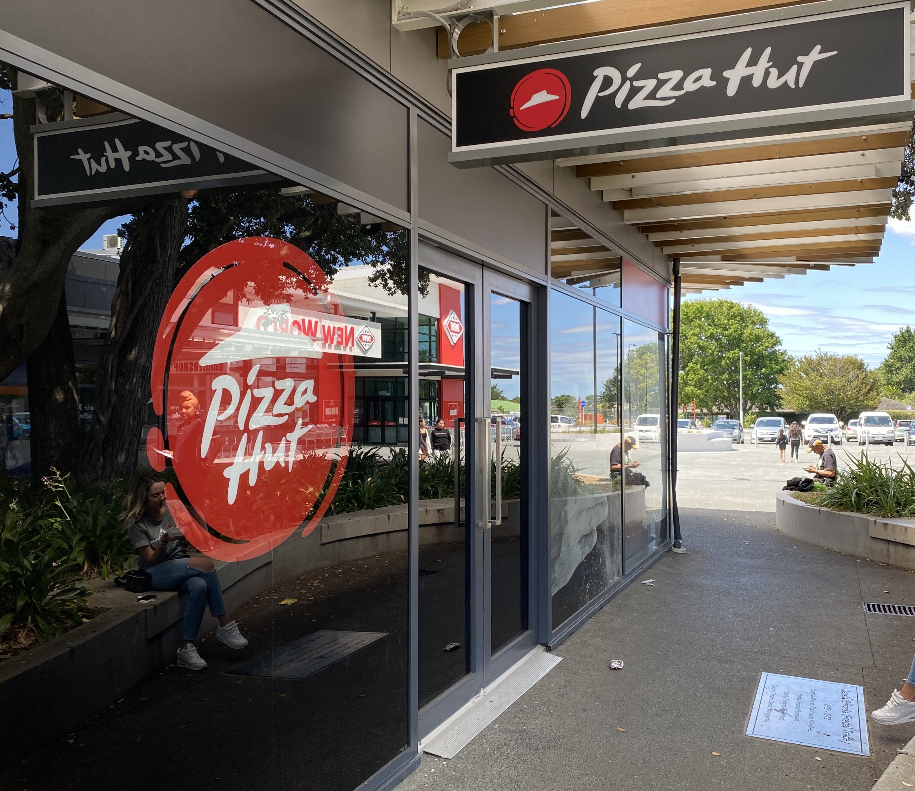 Pizza Hut Papatoetoe Central Main Street Society Auckland New Zealand